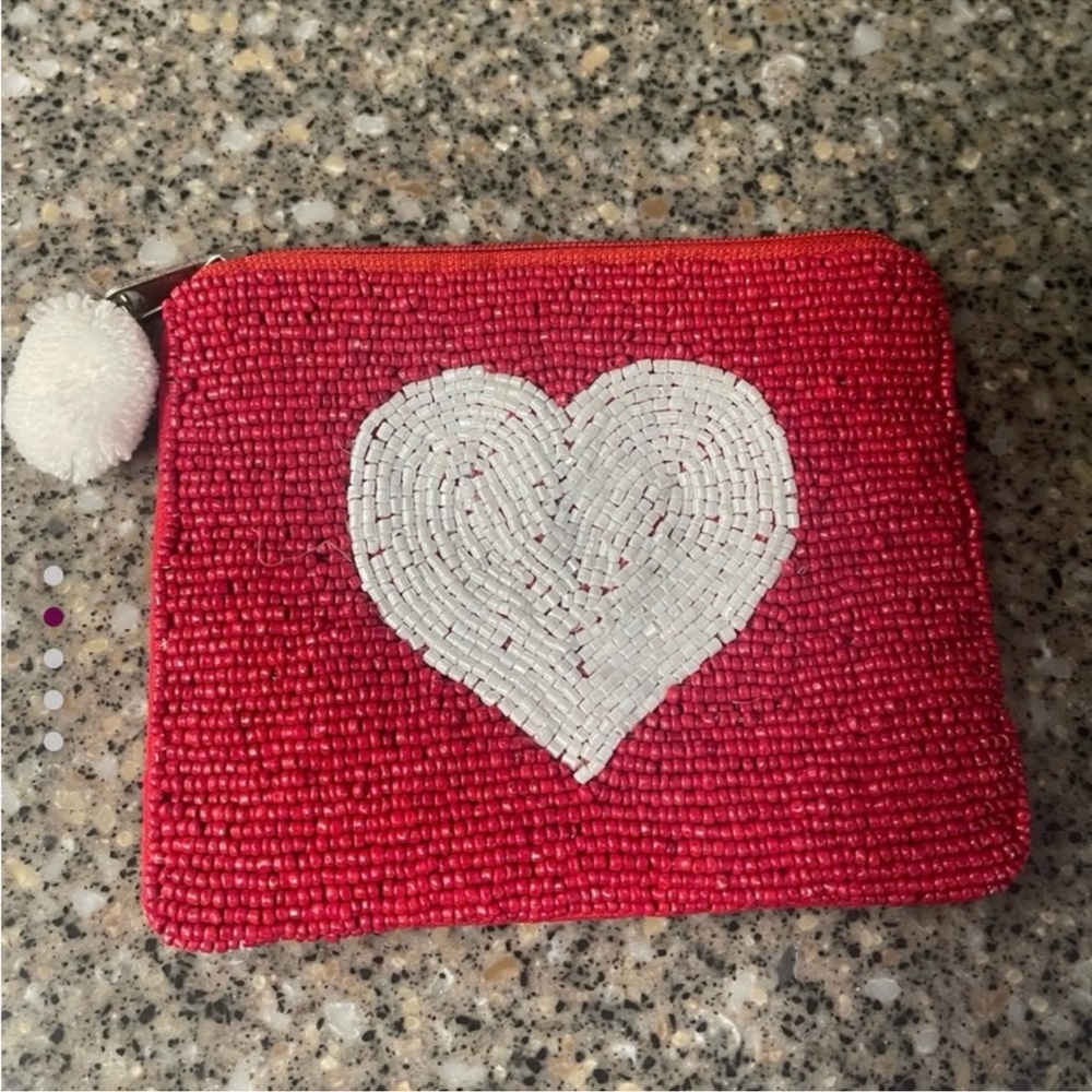 Red and White Heart Beaded Coin Purse